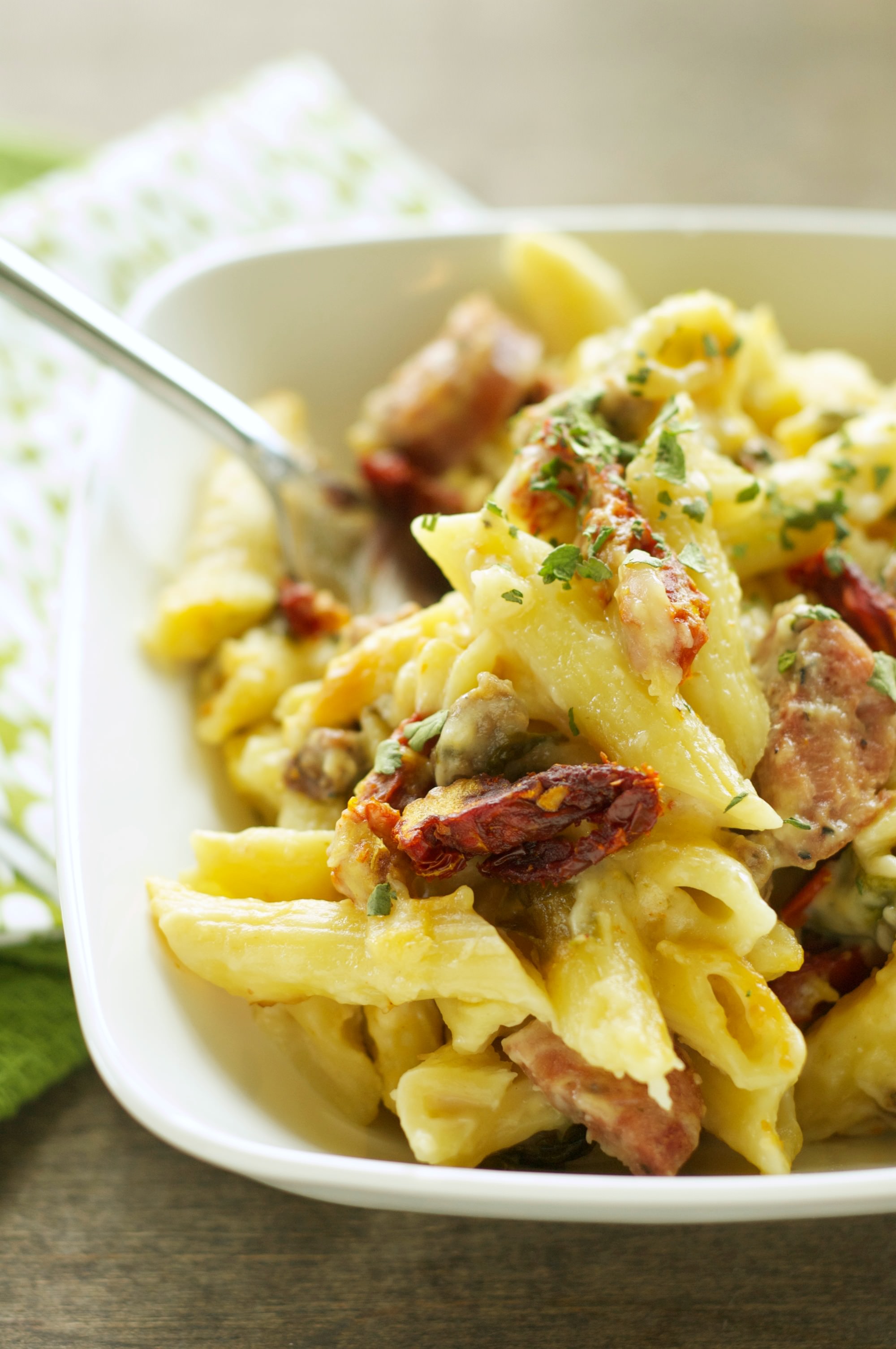 Slow Cooker Sausage Penne Bake with Sun-Dried Tomatoes and Spinach ...