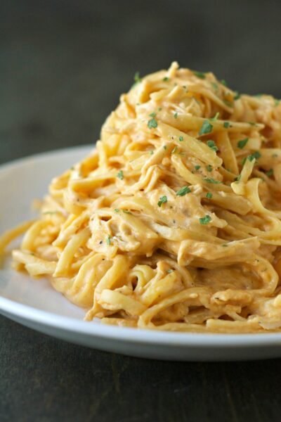 Slow Cooker Cheesy Buffalo Chicken Pasta