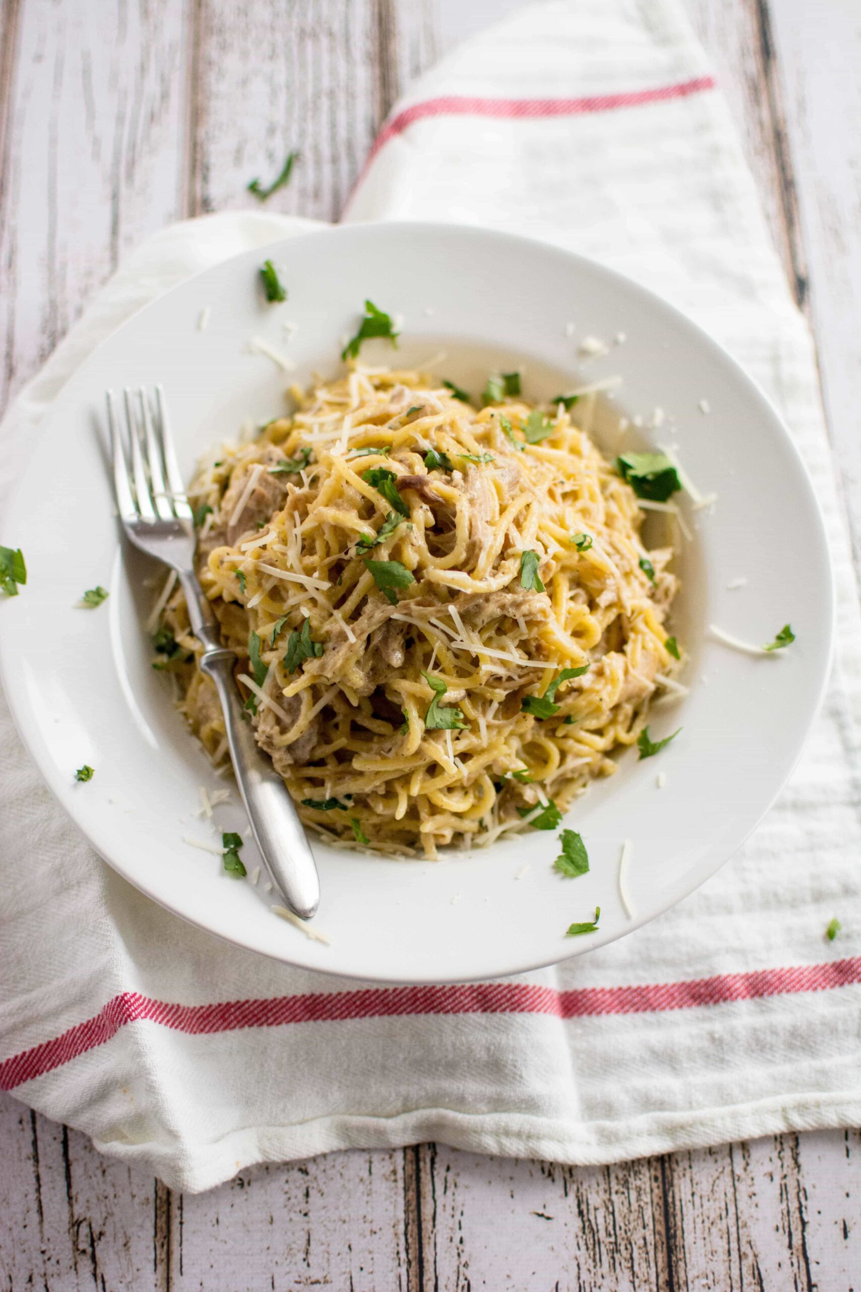 Slow Cooker Simple Chicken Spaghetti