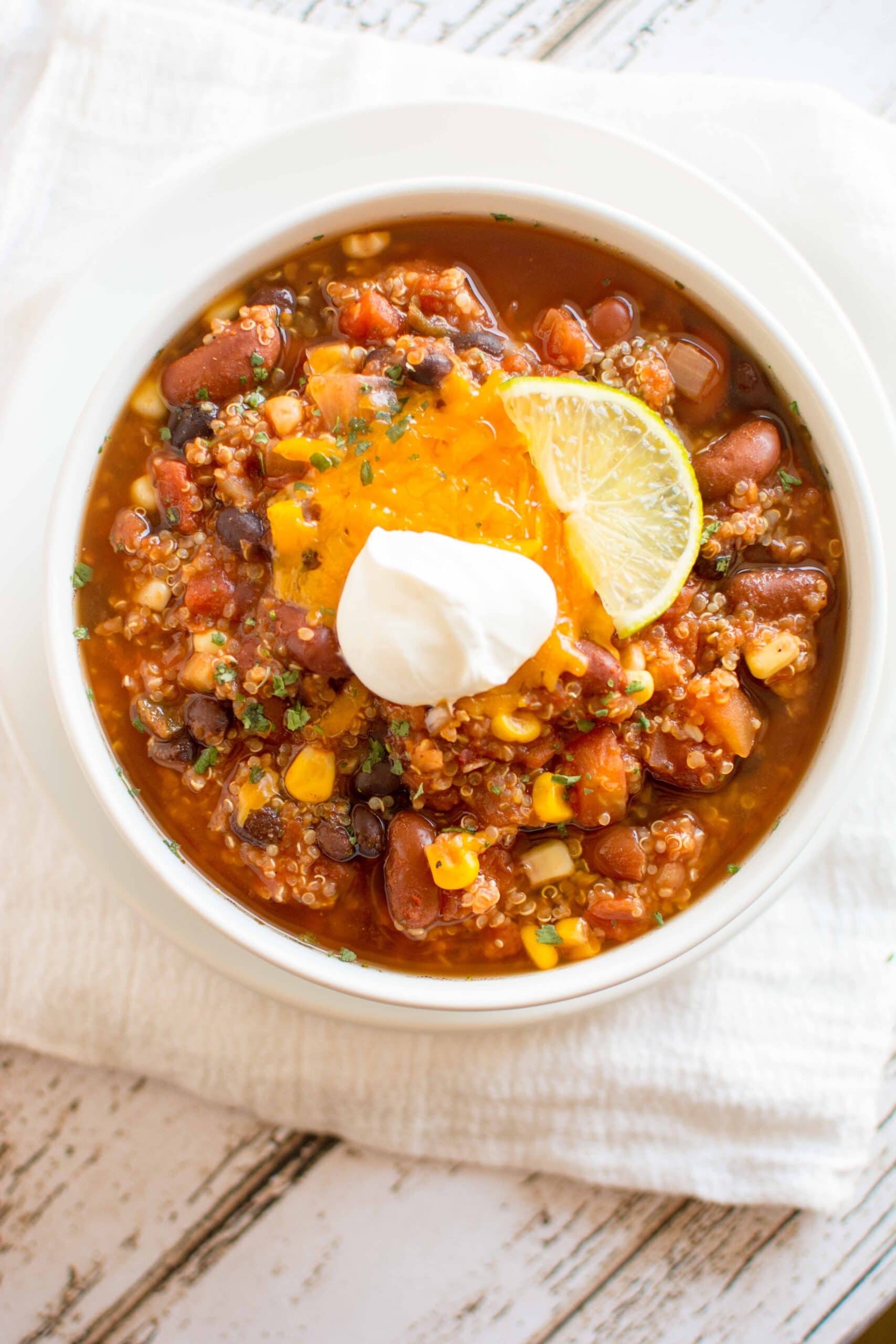 Slow Cooker Vegetarian Quinoa Chili - Cafe Delites