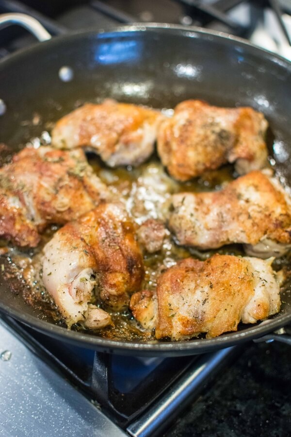 browning chicken thighs in skillet 