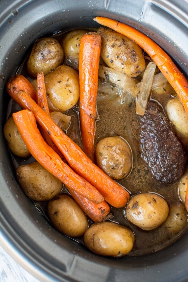 balsamic roast with carrots and potatoes in slow cooker