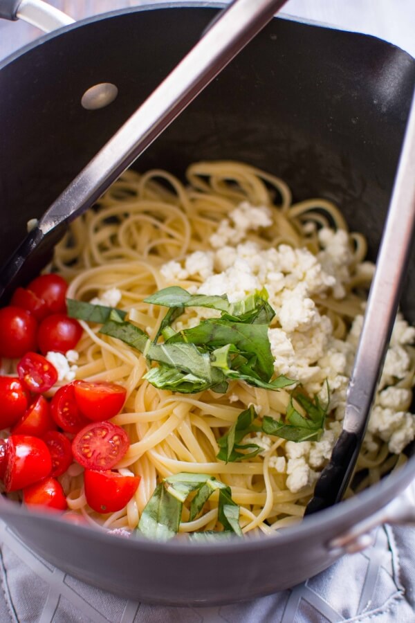 Tomato Basil and Goat Cheese Pasta - Slow Cooker Gourmet