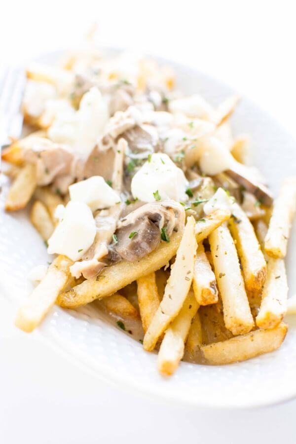 Slow Cooker Chicken Poutine