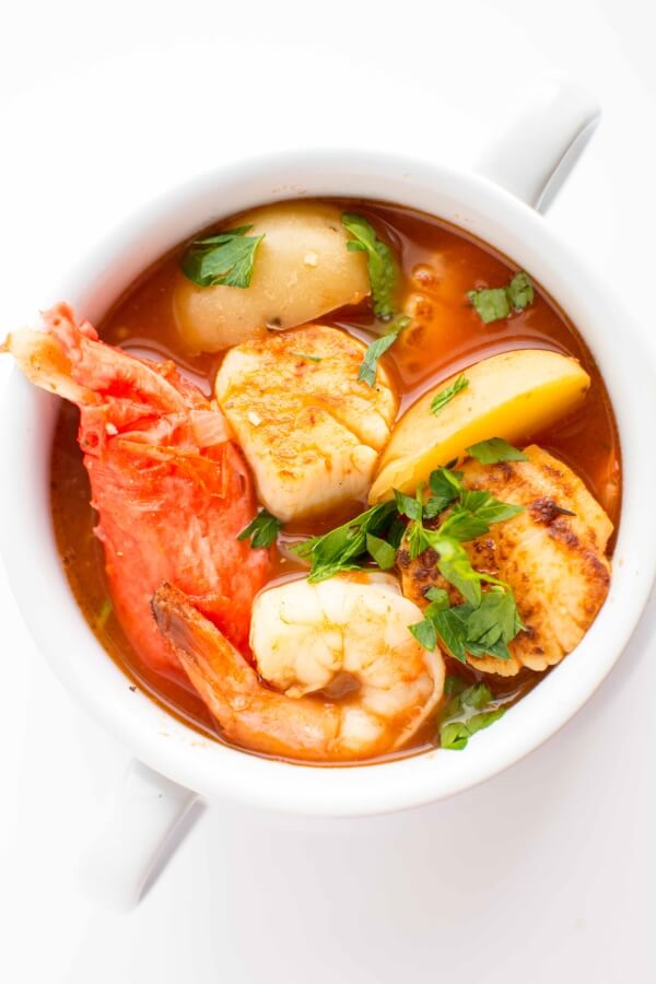 Slow Cooker Spicy Seafood Stew