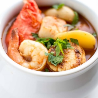 Slow Cooker Spicy Seafood Stew