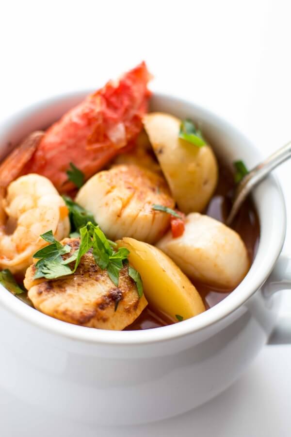 Slow Cooker Spicy Seafood Stew