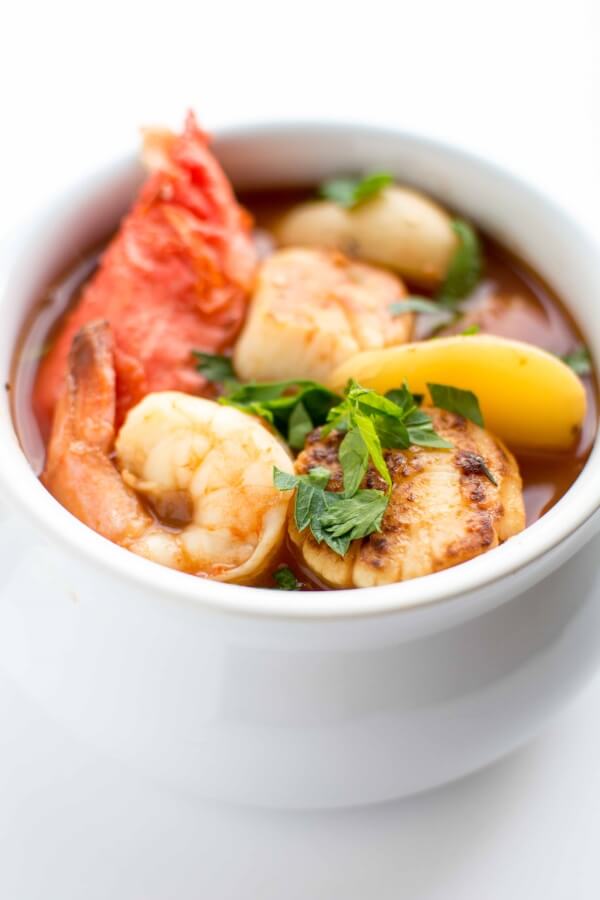 Slow Cooker Spicy Seafood Stew