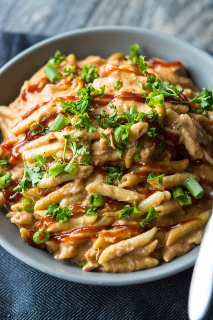 Slow Cooker BBQ Chicken Pasta