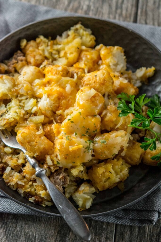 Slow Cooker Breakfast Tater Tot Casserole