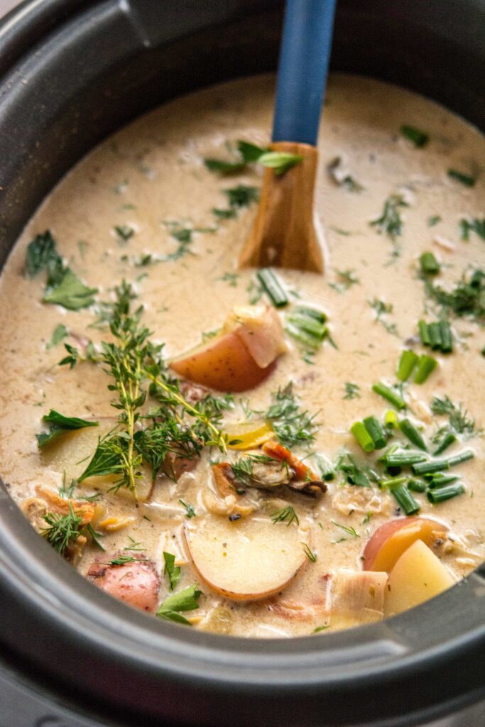 Slow Cooker Clam Chowder