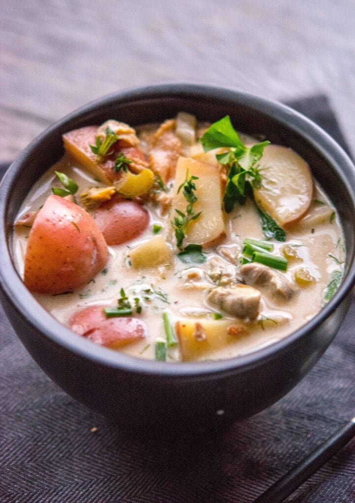 Slow Cooker Clam Chowder