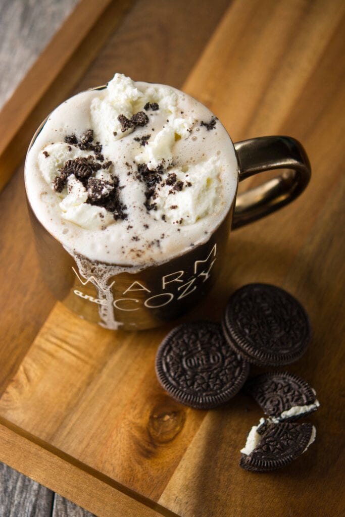 Slow Cooker Cookies and Cream Hot Chocolate