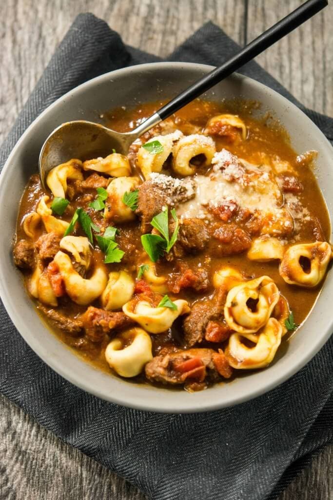 Slow Cooker Spicy Beef Tortellini Soup