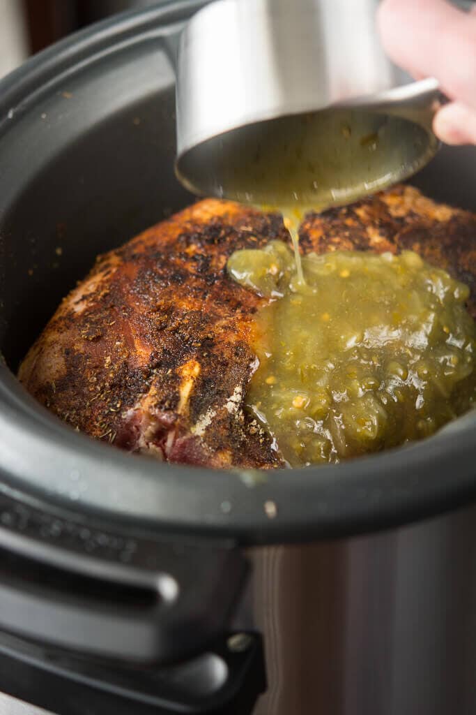 Slow Cooker Pulled Pork Nachos