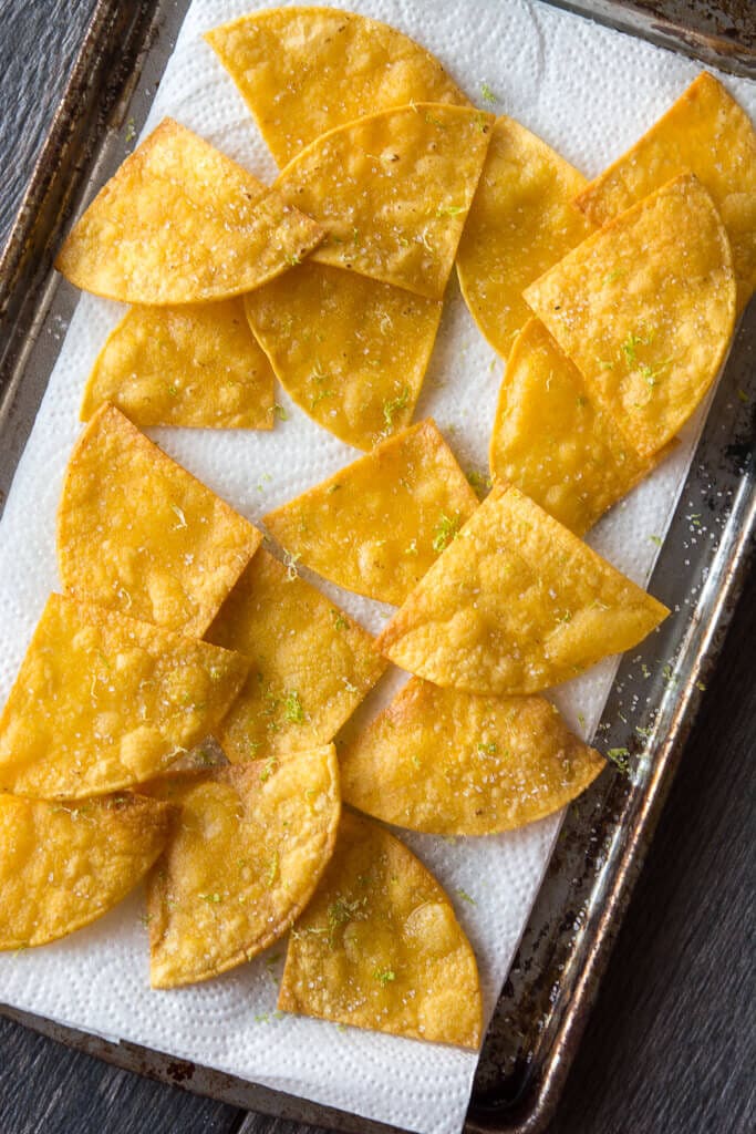 Slow Cooker Pulled Pork Nachos