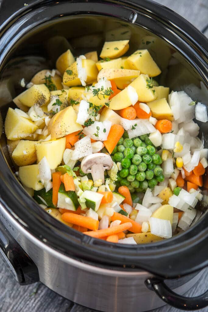 Slow Cooker Veggie Pot Pie