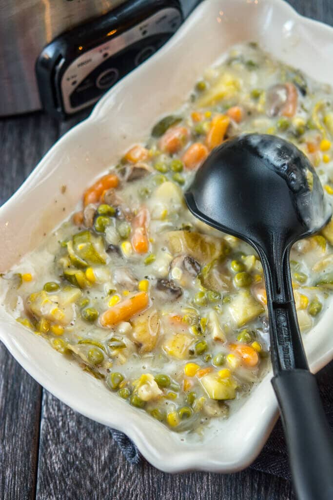 Slow Cooker Veggie Pot Pie