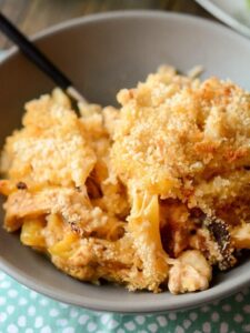 Slow Cooker Chicken White Cheddar Bacon Mac