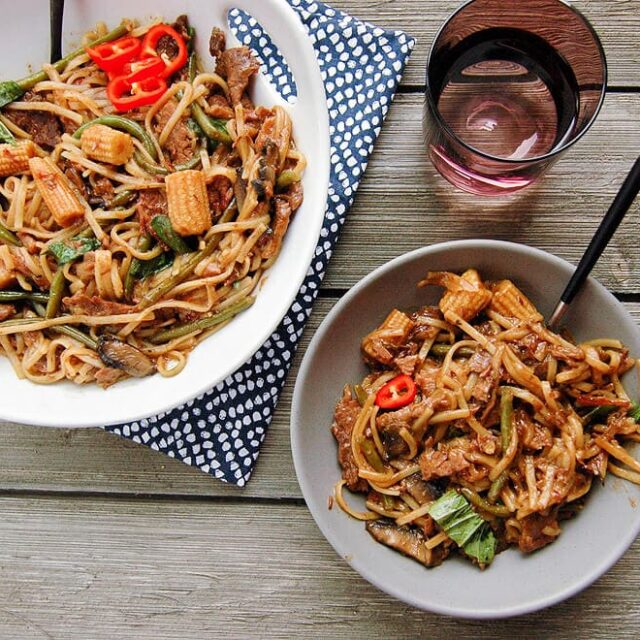 Slow Cooker Beef Drunken Noodles - Slow Cooker Gourmet