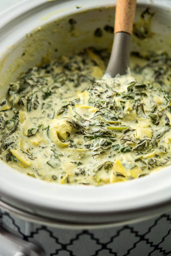 Slow Cooker Spinach and Artichoke Dip