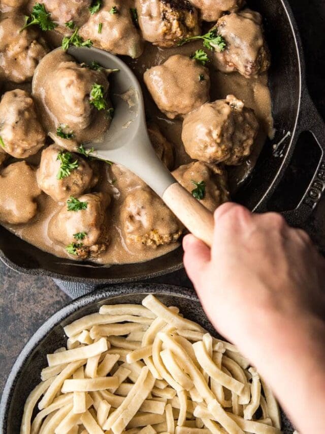 Slow cooker Swedish Meatballs