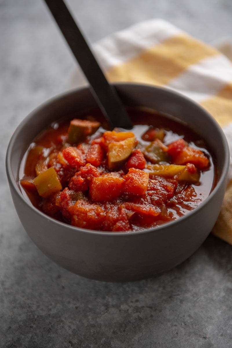 vegetarian chili in a bowl 