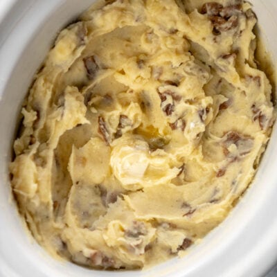 mashed potatoes in white slow cooker