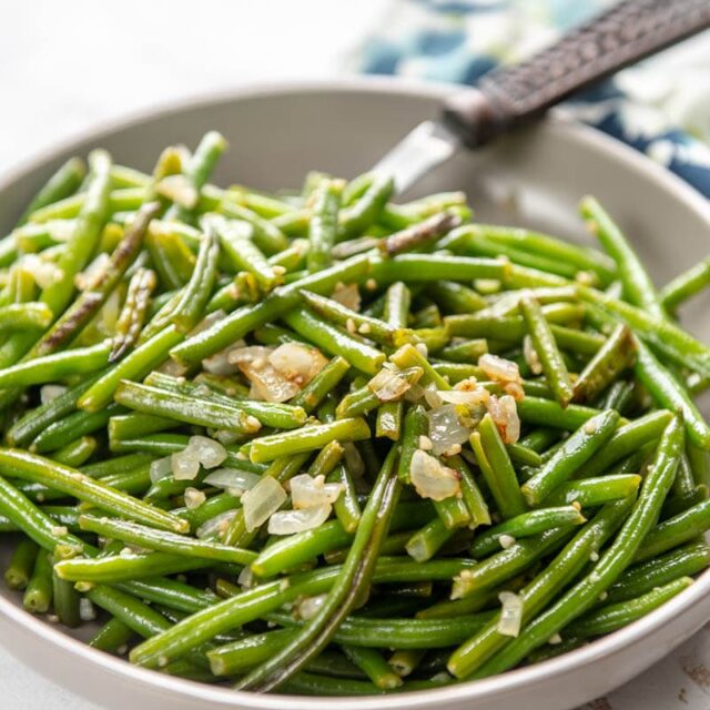 Sautéed Green Beans with Garlic - Slow Cooker Gourmet