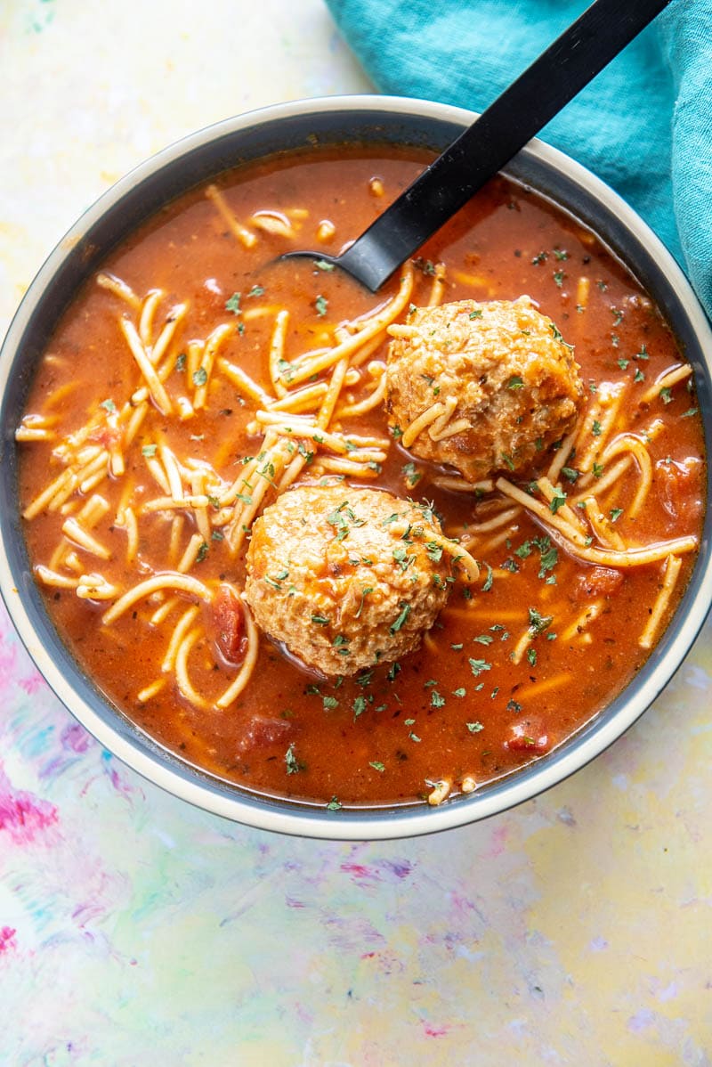 Slow Cooker Spaghetti and Meatball Soup