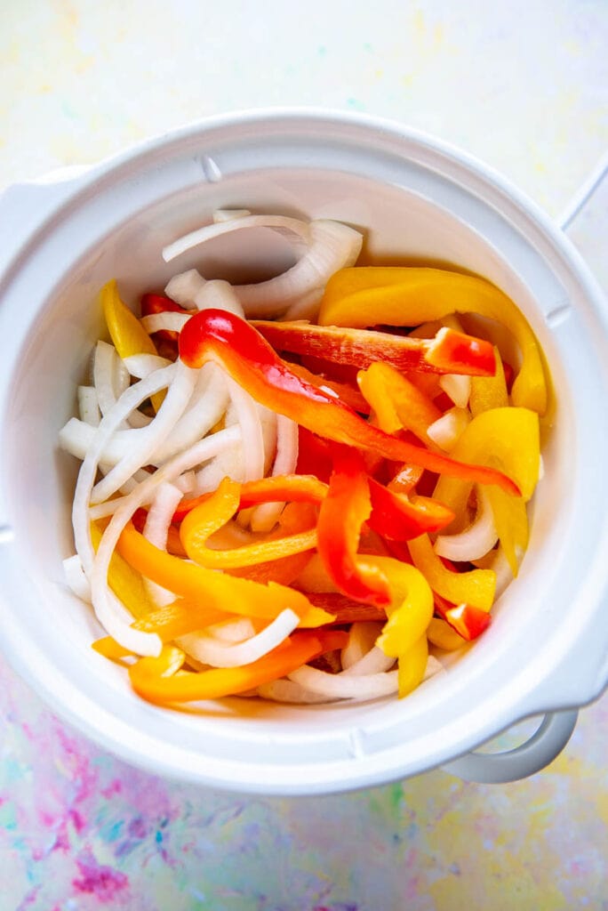 sliced peppers in slow cooker