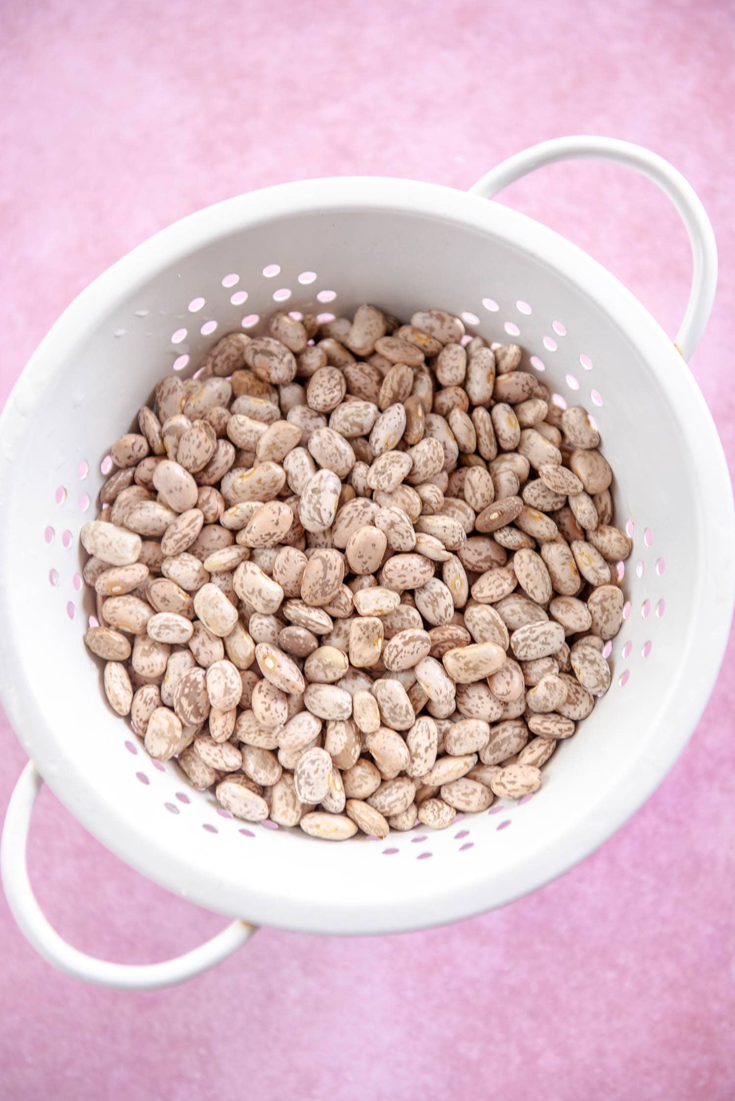 2-Quart Slow Cooker Recipe for Spicy Canned Pinto Beans • A