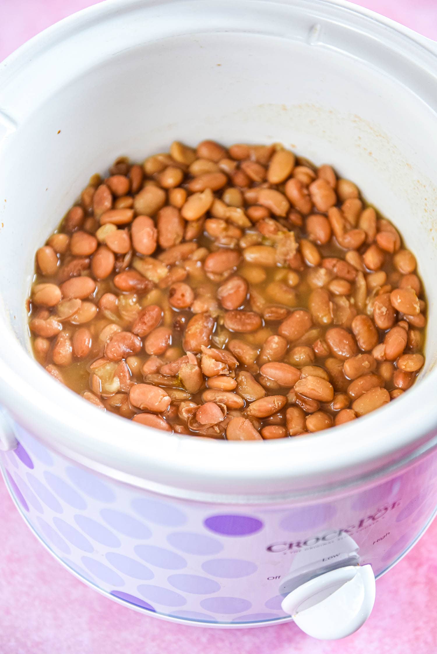 2-Quart Slow Cooker Recipe for Spicy Canned Pinto Beans • A