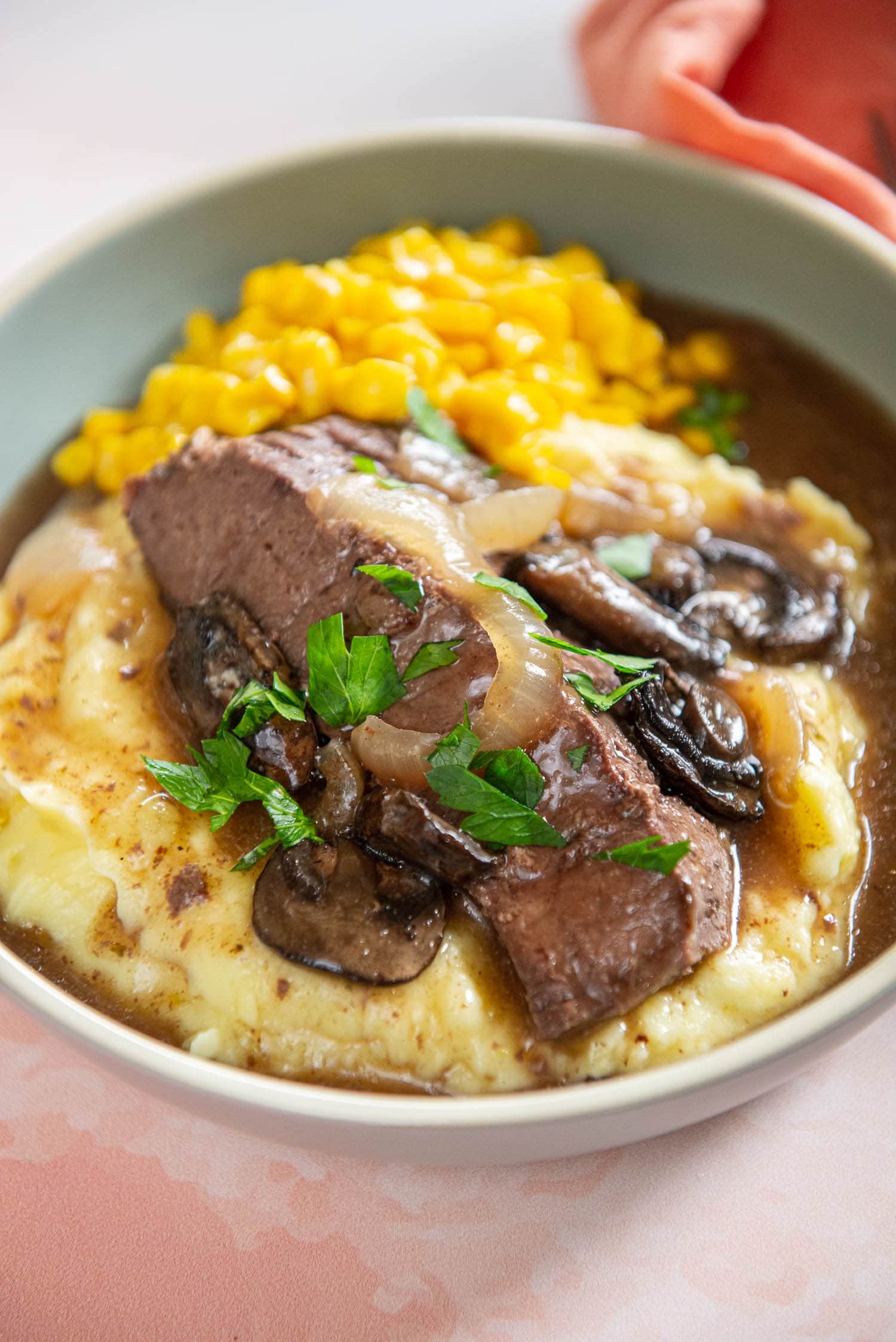 Slow Cooker Tender and Yummy Round Steak Recipe