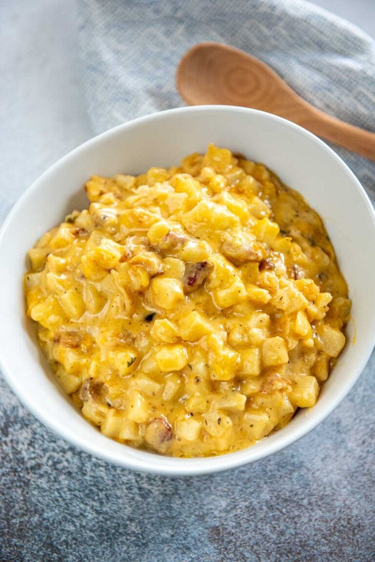 Slow Cooker Cheesy Potatoes