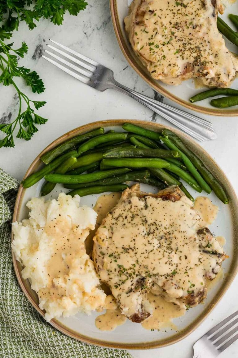 Slow Cooker Smothered Pork Chops