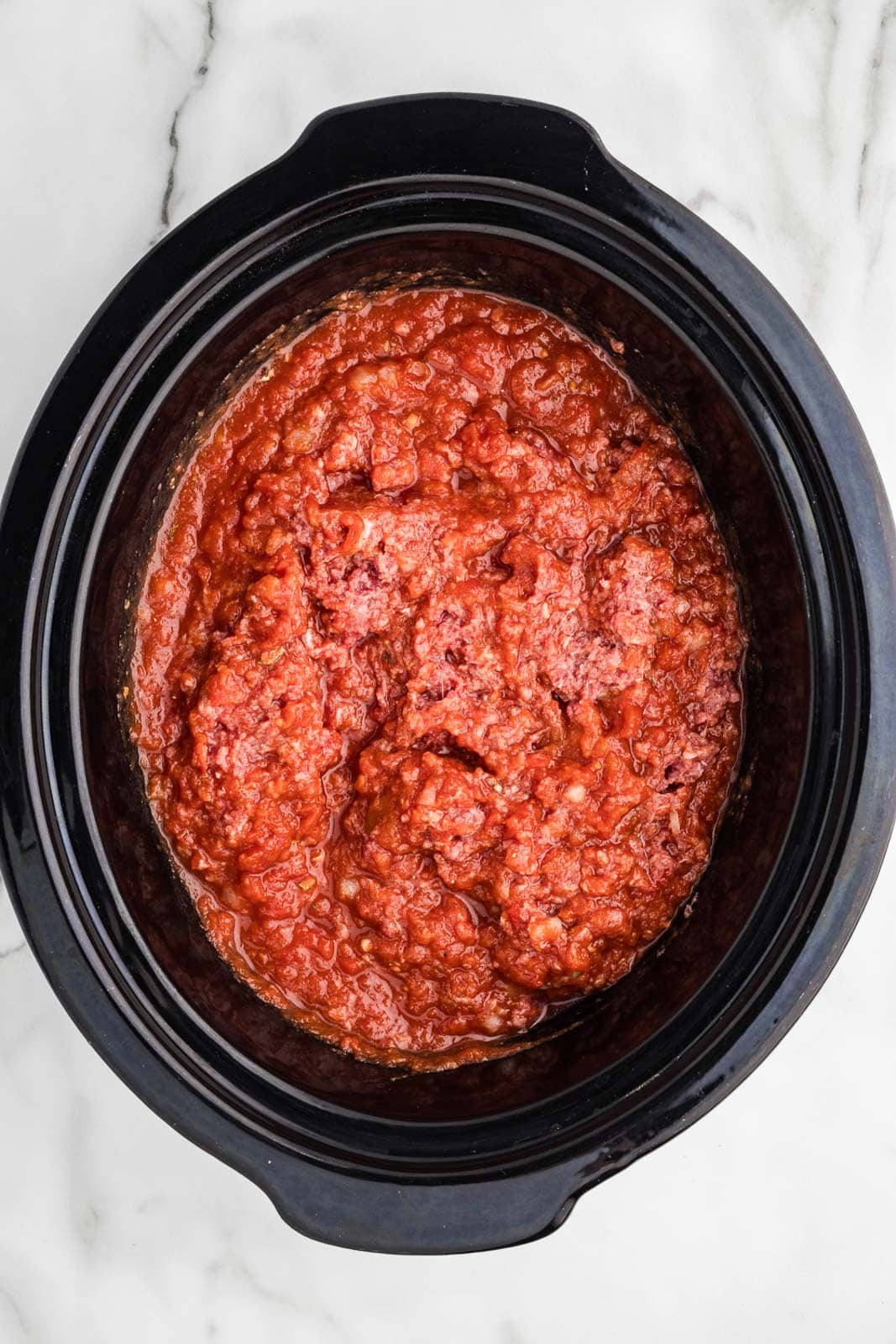 overhead picture of spaghetti sauce