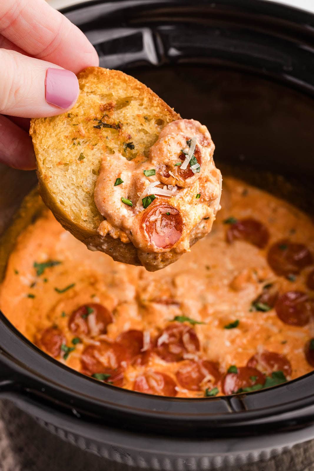 Easy Slow Cooker Pizza Dip