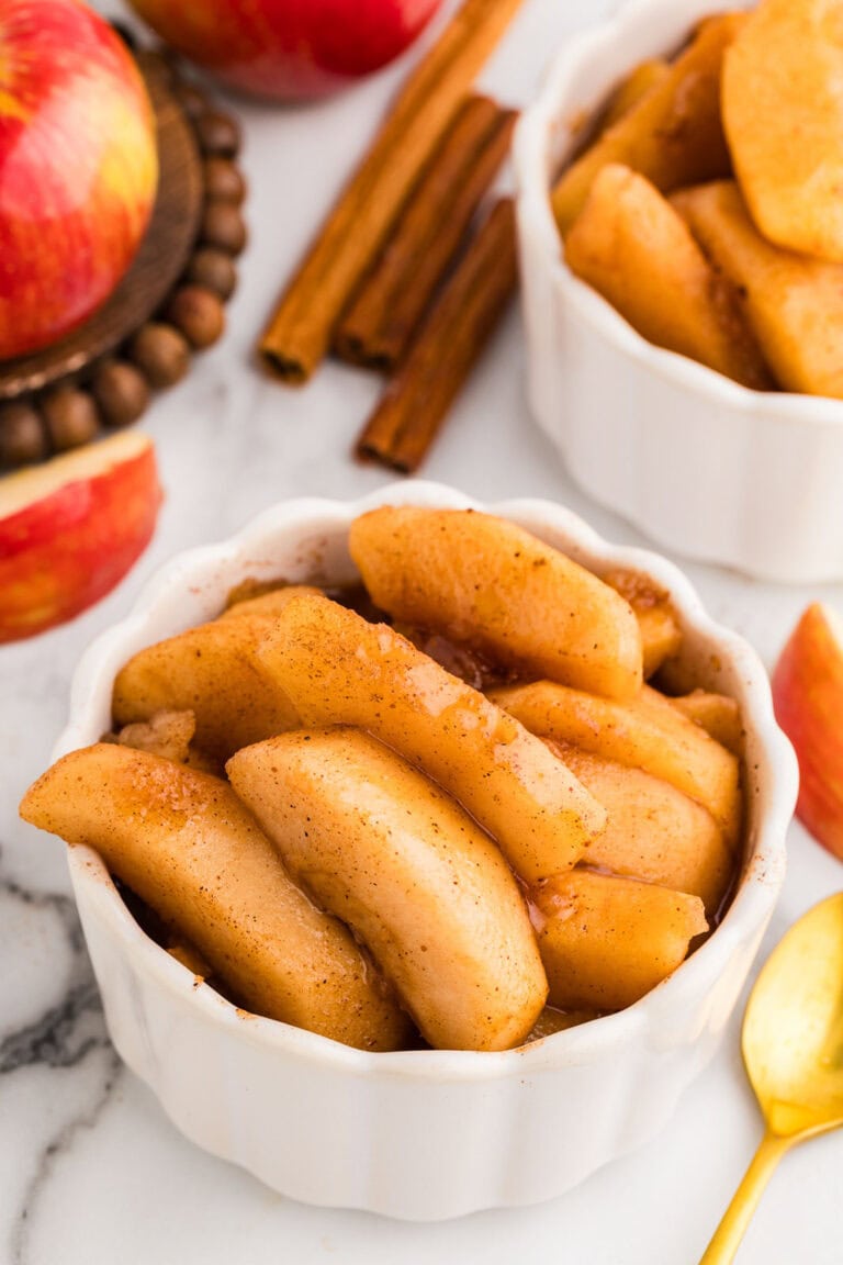 Slow Cooker Cinnamon Apples